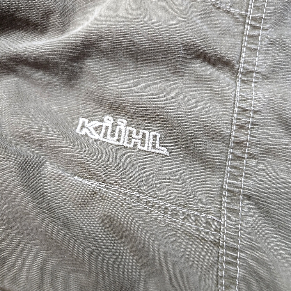 Unleash Your Adventure with KÜHL Ambush Cargo Shorts! Size 40 - Picture 7 of 13